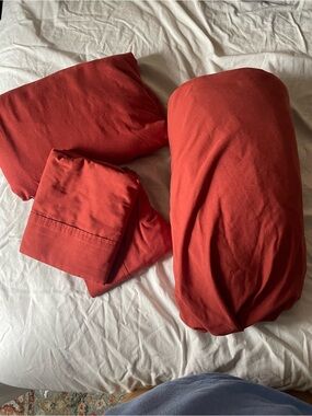 Rust Red Full Sized Bedding Sheet Set - Soft Cotton